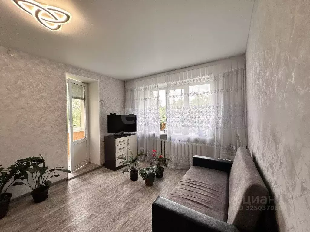 1-к кв. Коми, Ухта Крымская ул., 1 (33.1 м) - Фото 1