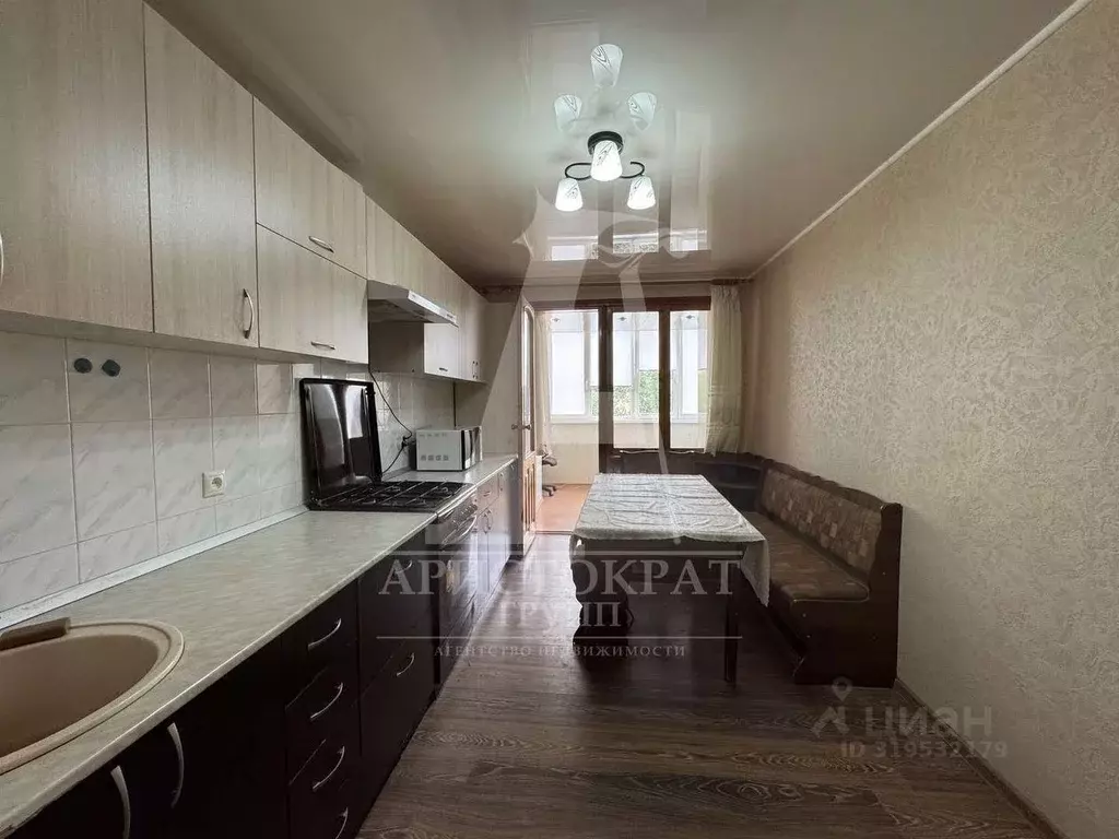 2-к кв. Ставропольский край, Пятигорск Пушкинская ул., 31К1 (80.0 м) - Фото 0