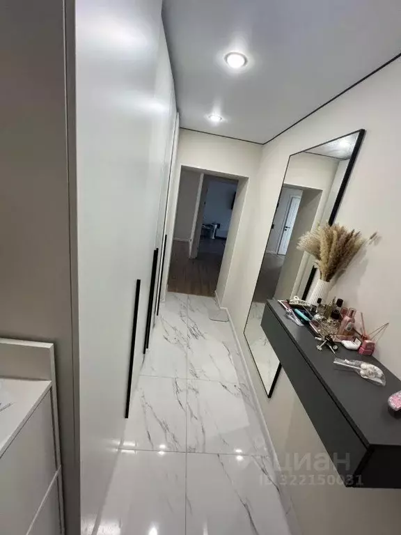 Квартира, 3 комнаты, 62.6 м - Фото 0