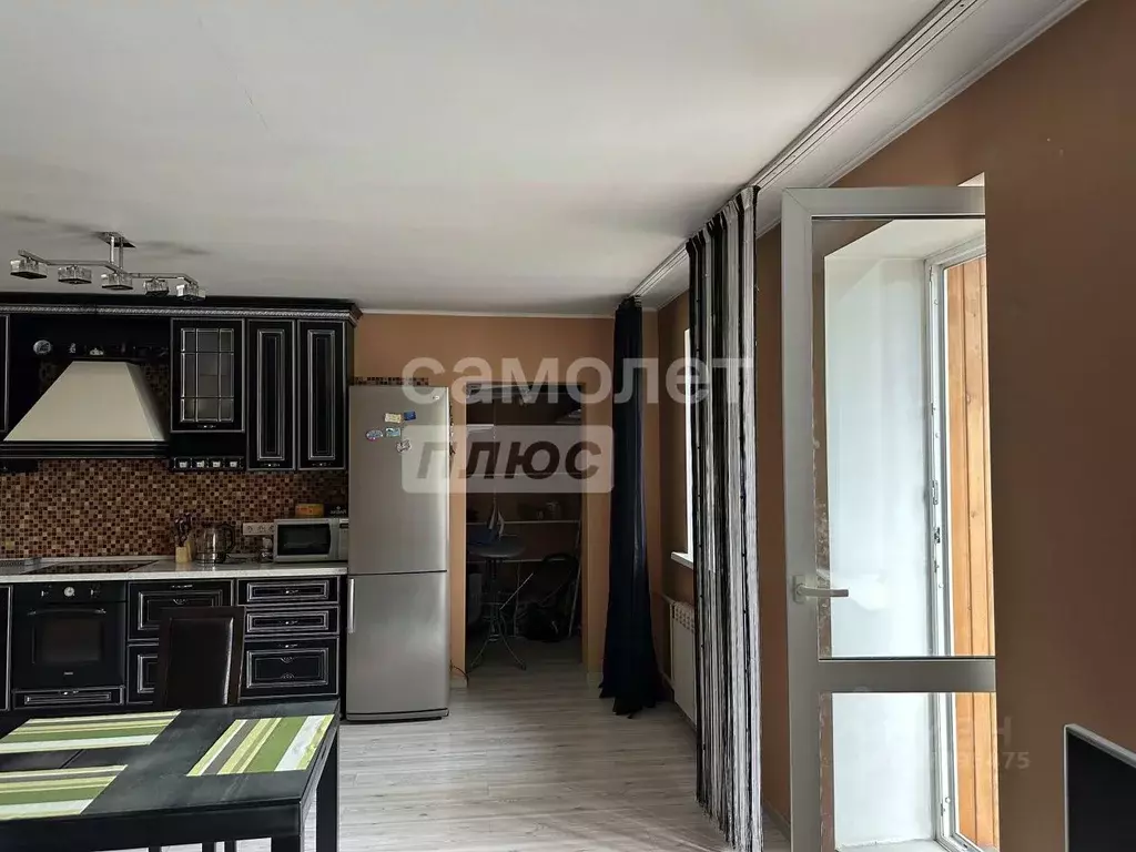 3-к кв. Иркутская область, Иркутск Байкальская ул., 244/5 (79.5 м) - Фото 1