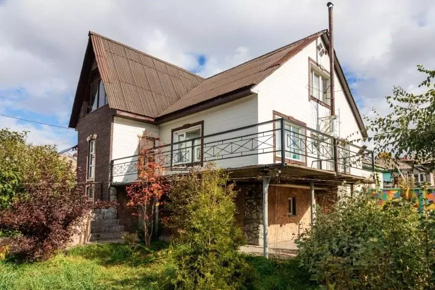 Дом в Красноярский край, Красноярск ул. Березина, 175 (227 м) - Фото 0