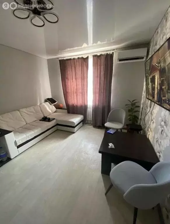 1-комнатная квартира: Каменск-Шахтинский, улица Пархоменко, 92 (27.3 ... - Фото 0