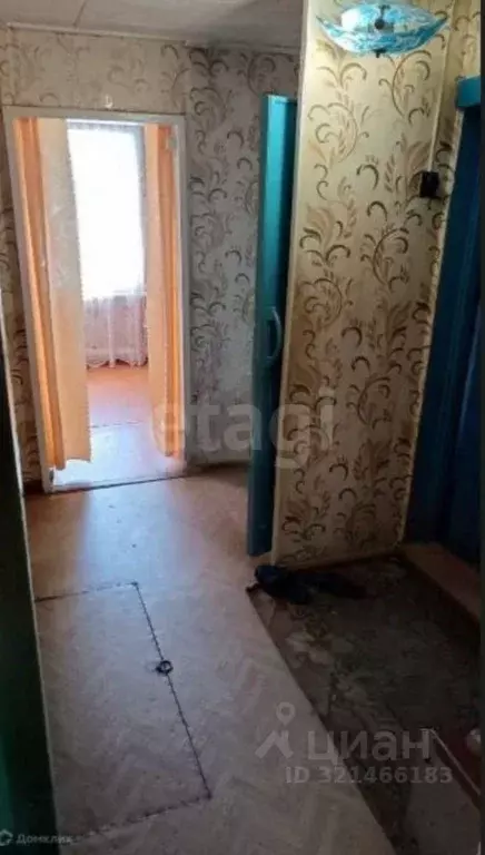 Дом в Саратовская область, Курдюм ст. ул. Гагарина, 7 (57 м) - Фото 1
