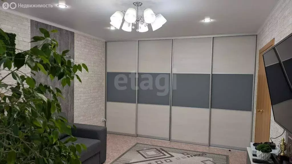 3-комнатная квартира: Тюмень, улица Избышева, 6 (85.3 м) - Фото 1