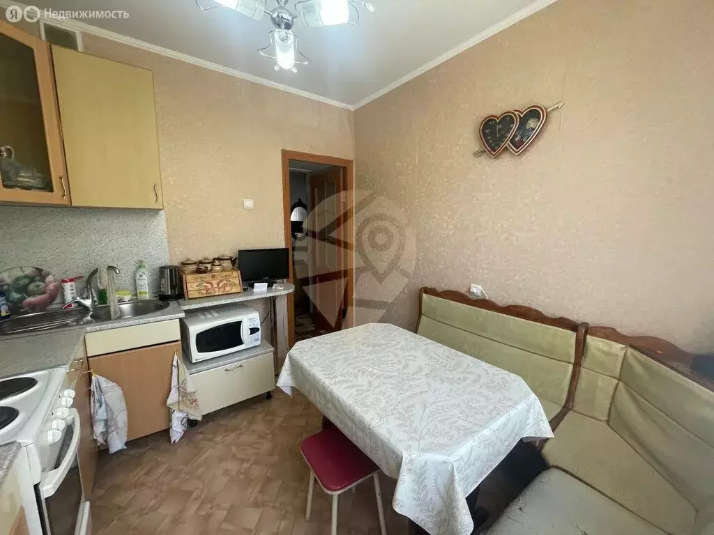 3-комнатная квартира: Старый Оскол, микрорайон Солнечный, 17 (63.5 м) - Фото 1