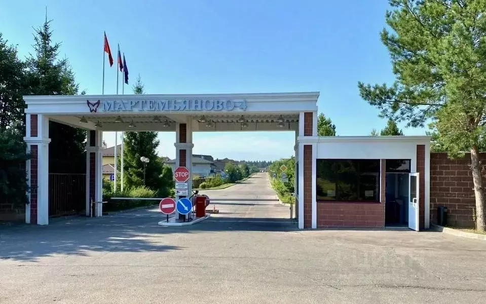 Участок в Московская область, Наро-Фоминский городской округ, д. ... - Фото 1