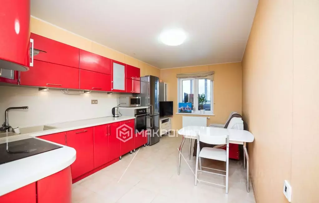 2-к кв. Челябинская область, Челябинск ул. Бейвеля, 116 (69.5 м) - Фото 0