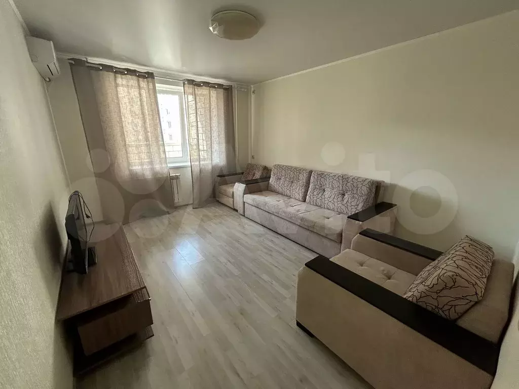 1-к. квартира, 40 м, 6/10 эт. - Фото 0