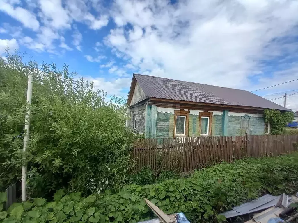 Дом в Башкортостан, Стерлитамакский район, Отрадовский сельсовет, с. ... - Фото 1