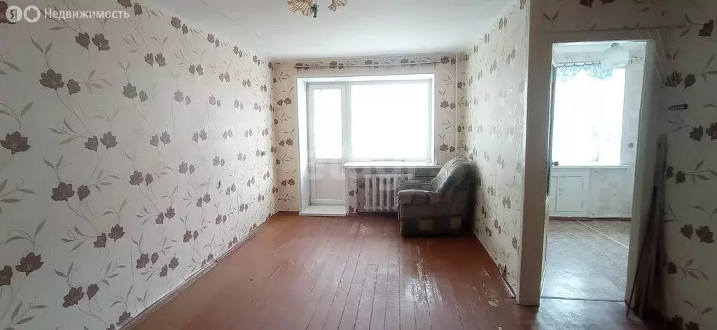 3-комнатная квартира: Юрга, Заводская улица, 4 (55.6 м) - Фото 0
