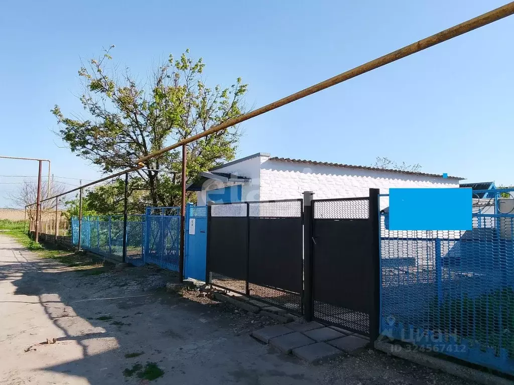 Дом в Краснодарский край, Темрюкский район, Старотитаровское с/пос, ... - Фото 1