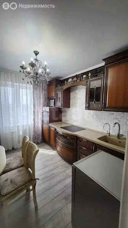 2-комнатная квартира: Омск, улица Красных Зорь, 148 (56.3 м) - Фото 1