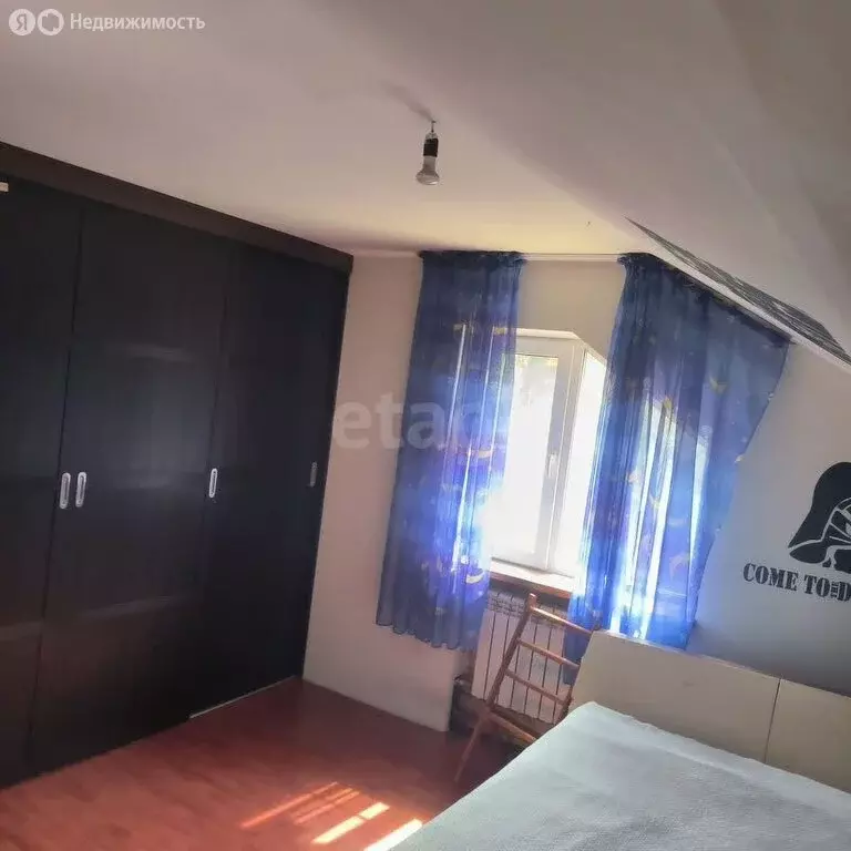 Дом в село Малиновка, Высокий переулок (240 м) - Фото 1