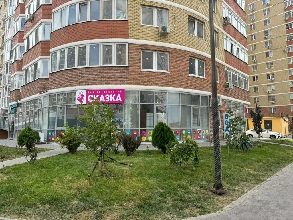 Торговая площадь в Краснодарский край, Краснодар ул. Цезаря Куникова, ... - Фото 0