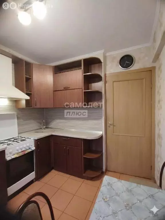 3-комнатная квартира: Омск, улица 75-й Гвардейской Бригады, 6 (60.8 м) - Фото 1