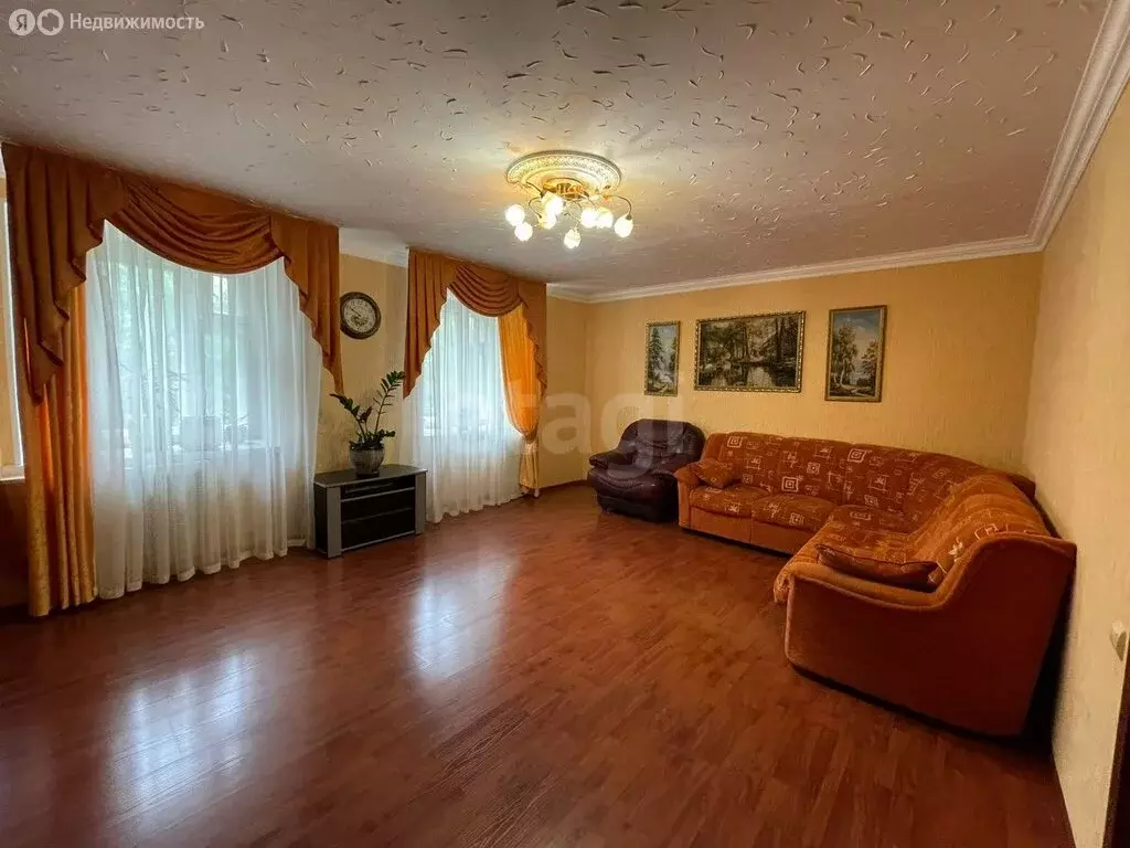 3-комнатная квартира: Казань, улица Юлиуса Фучика, 82 (89.63 м) - Фото 1