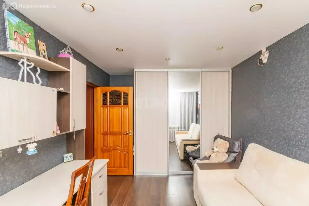 3-комнатная квартира: Ишим, Ялуторовская улица, 64 (66.5 м) - Фото 2