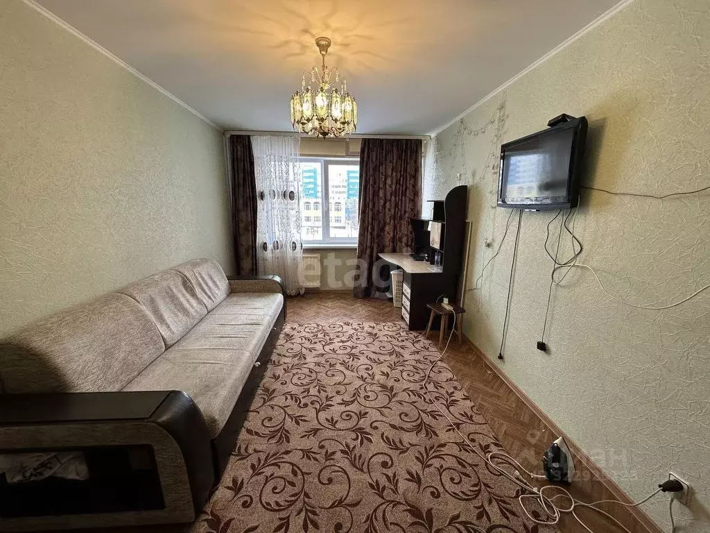 3-к кв. Ямало-Ненецкий АО, Новый Уренгой ул. Геологоразведчиков, 8А ... - Фото 1