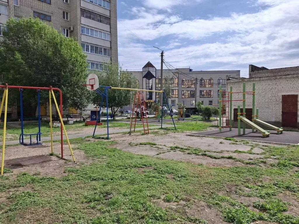2-к кв. Самарская область, Сызрань ул. Дзержинского, 11 (47.0 м) - Фото 1