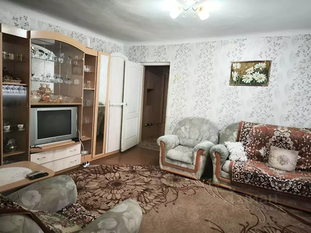 3-к кв. Красноярский край, Ачинск ул. Лебеденко, 10 (45.0 м) - Фото 0