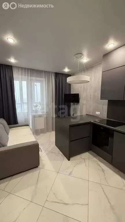 1-комнатная квартира: Тюмень, улица Мельникайте, 2к12 (41.9 м) - Фото 2