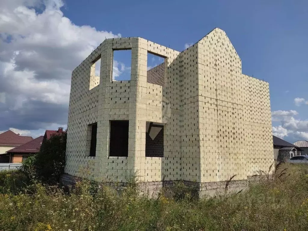 Коттедж в Белгородская область, Старооскольский городской округ, с. ... - Фото 1