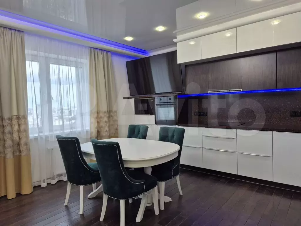 3-к. квартира, 90 м, 23/25 эт. - Фото 1