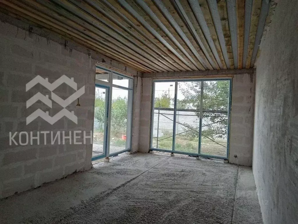 Дом в Крым, Сакский район, с. Уютное ул. Мира, 1 (100 м) - Фото 2