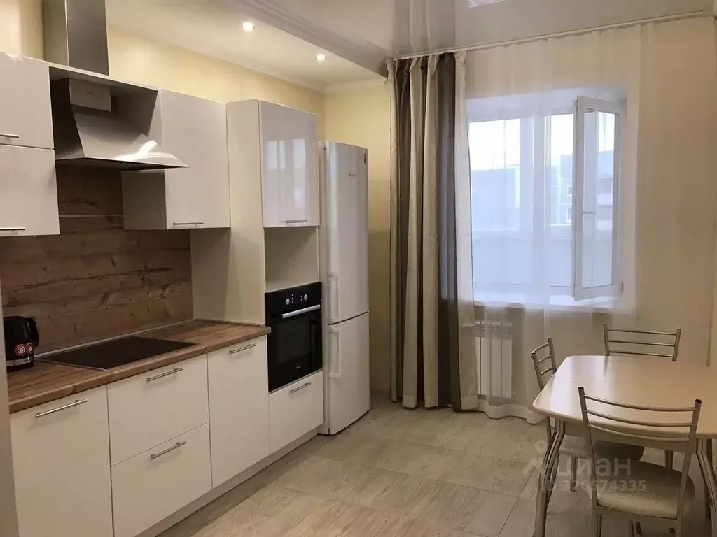 1-к кв. Тюменская область, Тюмень Новгородская ул., 14 (41.2 м) - Фото 1