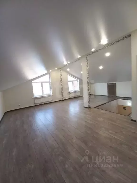 Дом в Псковская область, Псковский район, Логозовская волость, д. ... - Фото 1