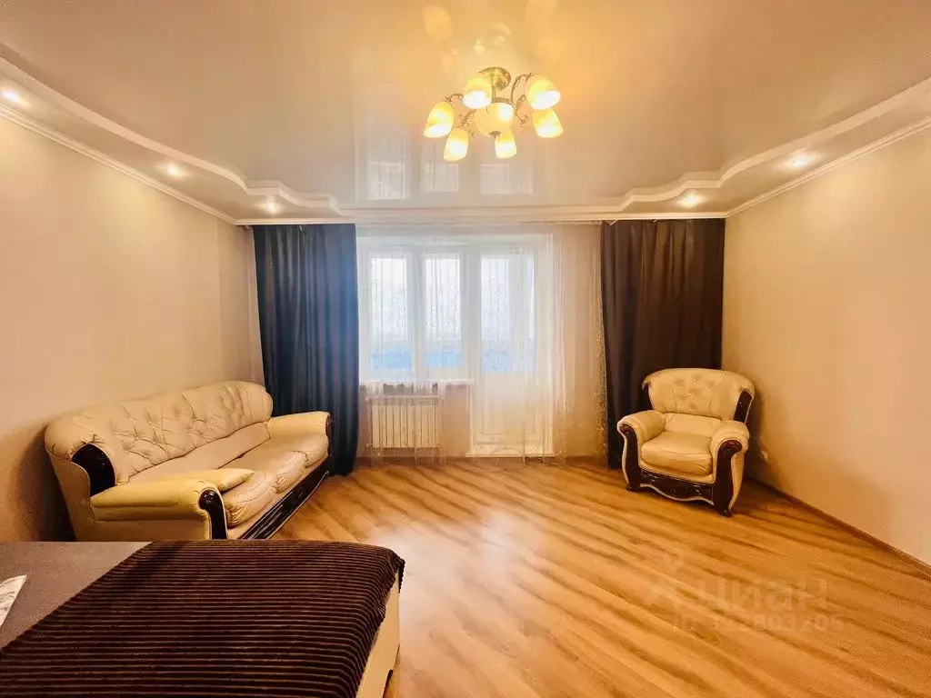 2-к кв. Орловская область, Орел ул. Революции, 3к1 (70.0 м) - Фото 2