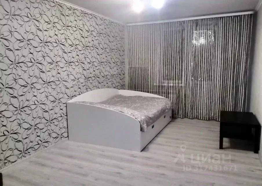 2-к кв. Калужская область, Калуга ул. Братьев Луканиных, 9 (58.0 м) - Фото 0