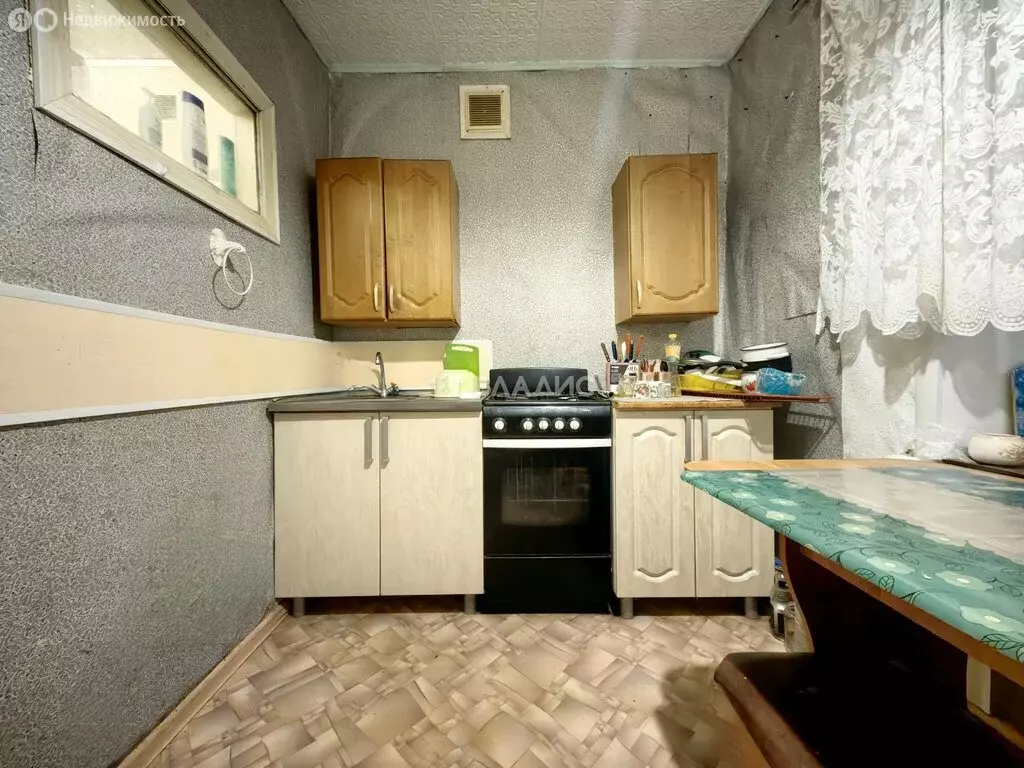 3-комнатная квартира: Духовщина, улица Максима Горького, 8 (58.2 м) - Фото 2