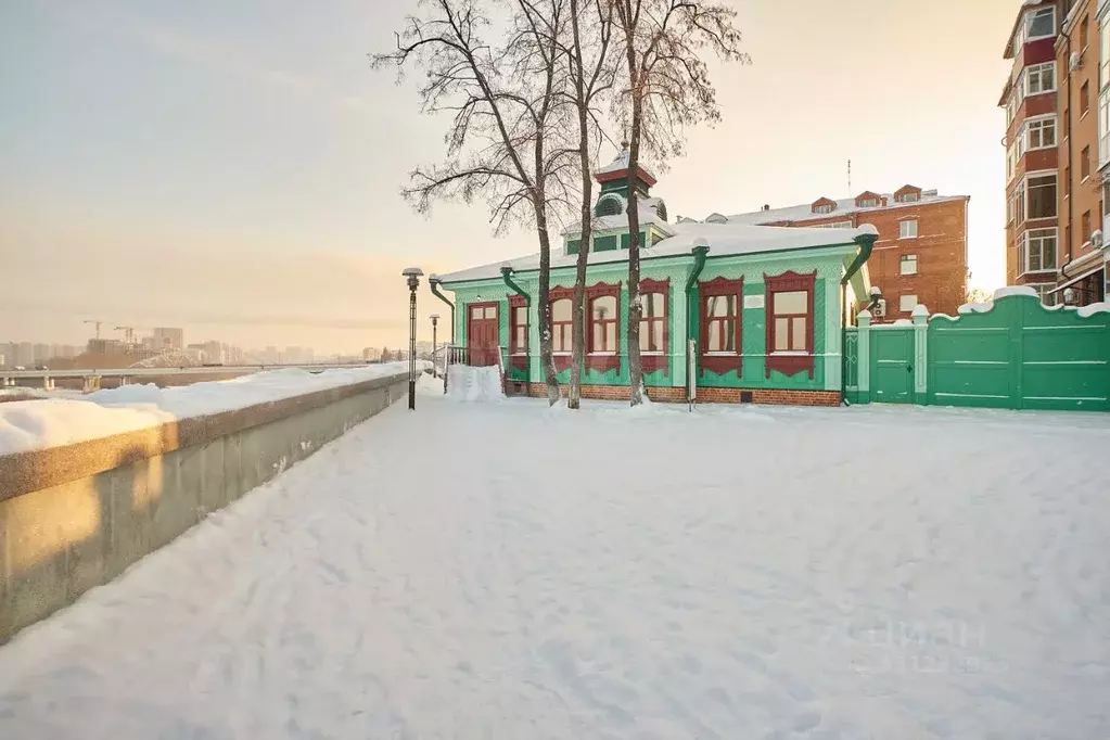 Помещение свободного назначения в Тюменская область, Тюмень ул. ... - Фото 1