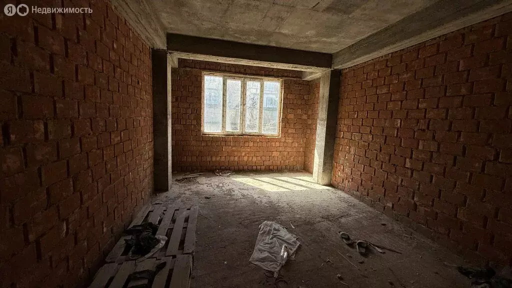 3-комнатная квартира: Махачкала, улица Поповича, 32А (134 м) - Фото 1