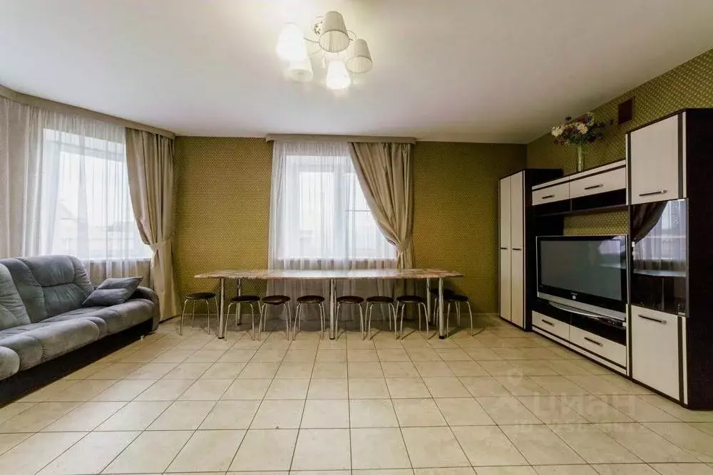 Дом в Нижегородская область, Нижний Новгород Ужгородская ул. (300 м) - Фото 2