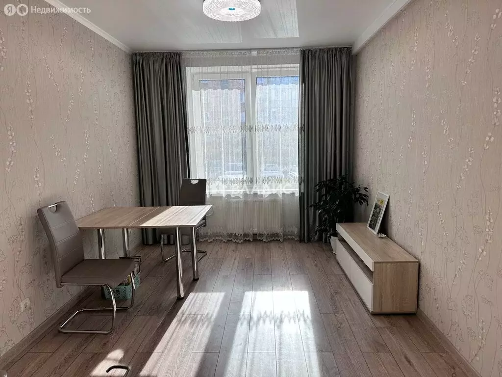 1-комнатная квартира: Калининград, улица Карташева, 4Д (40.2 м) - Фото 2