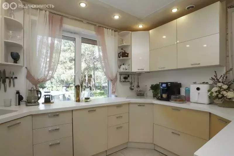 Дом в Баклашинское муниципальное образование, село Введенщина, ... - Фото 1