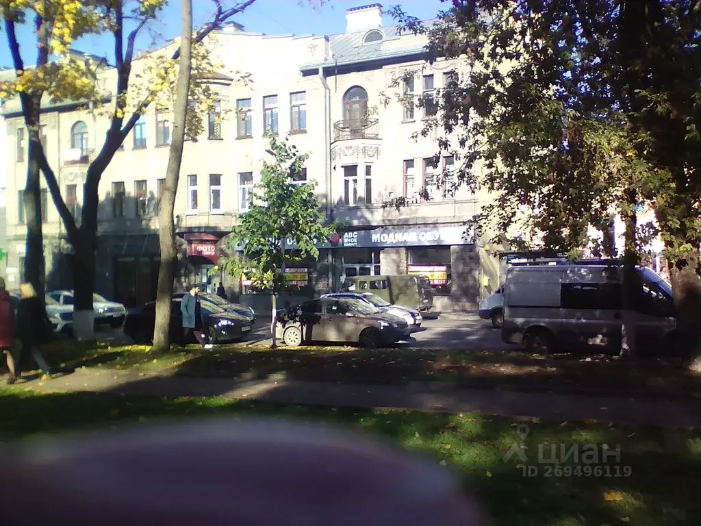 Помещение свободного назначения в Псковская область, Псков Октябрьский ... - Фото 0