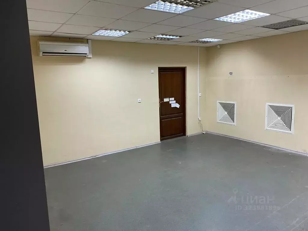 Помещение свободного назначения в Самарская область, Тольятти ул. ... - Фото 2