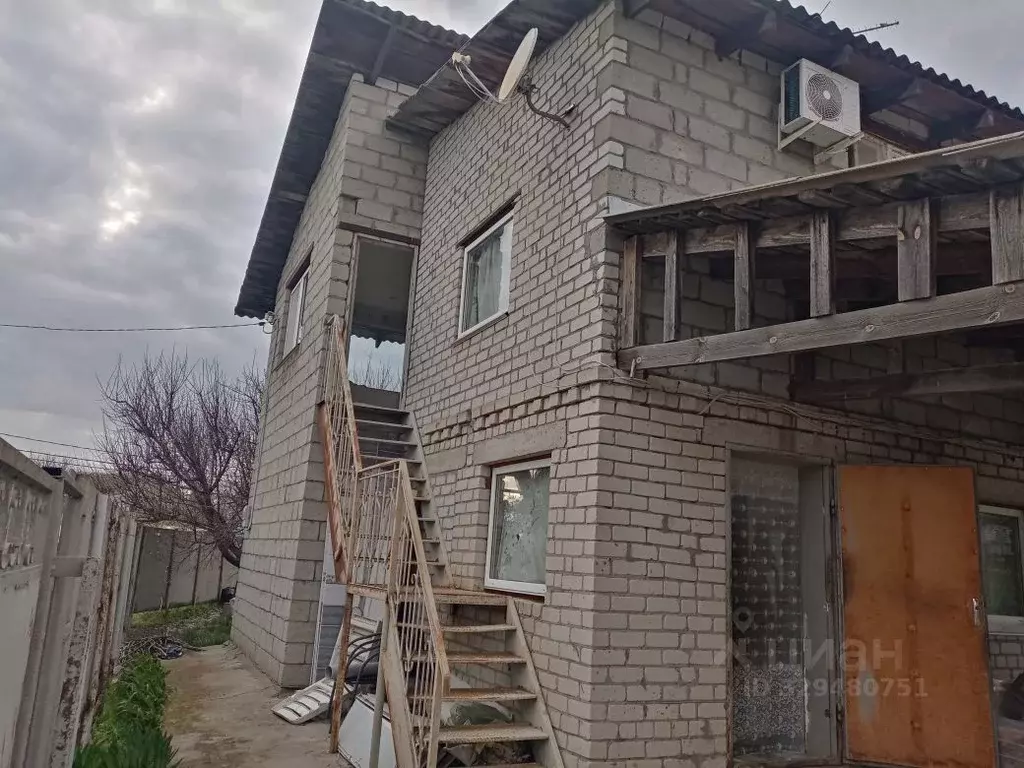 Дом в Волгоградская область, Волгоград Изыскатель СНТ,  (100 м) - Фото 2