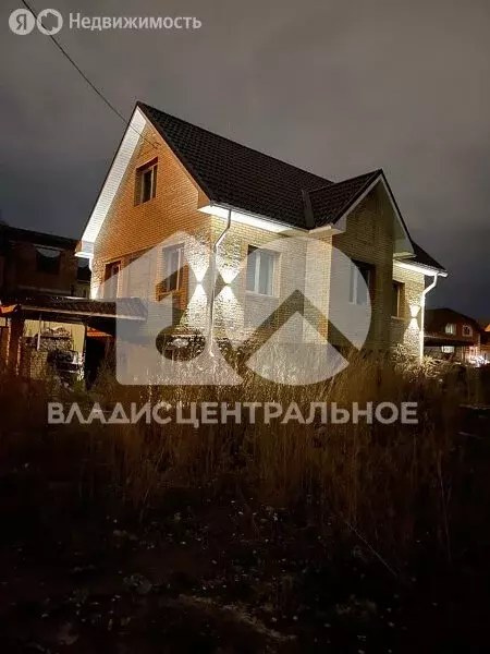 Дом в посёлок Садовый, жилмассив Ключевой, Осенняя улица (135 м) - Фото 1