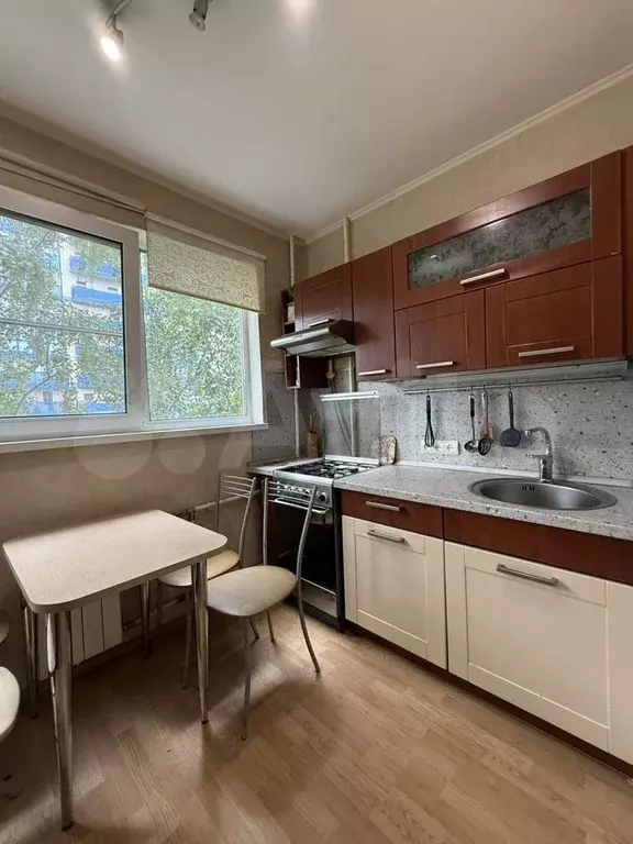 2-к. квартира, 45 м, 6/9 эт. - Фото 0