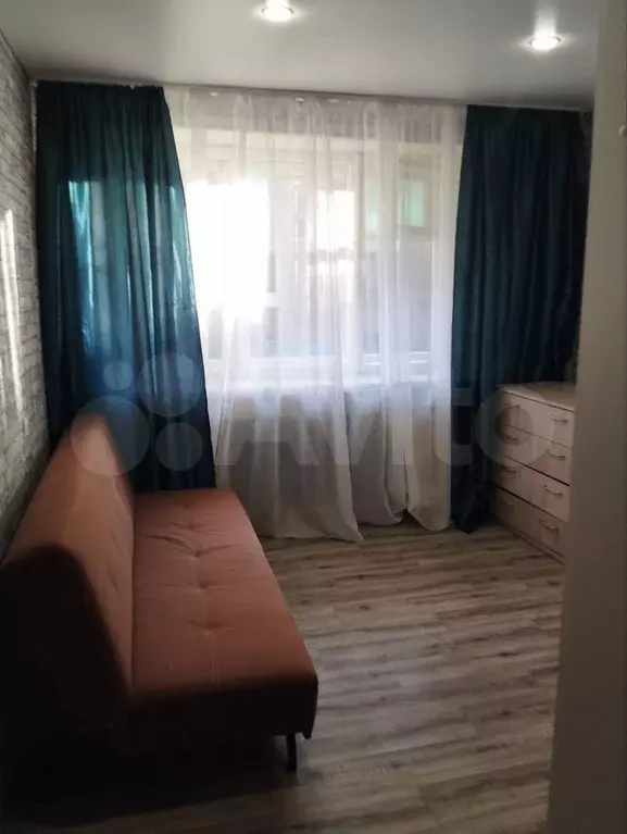 Комната 14 м в 3-к., 1/5 эт. - Фото 1