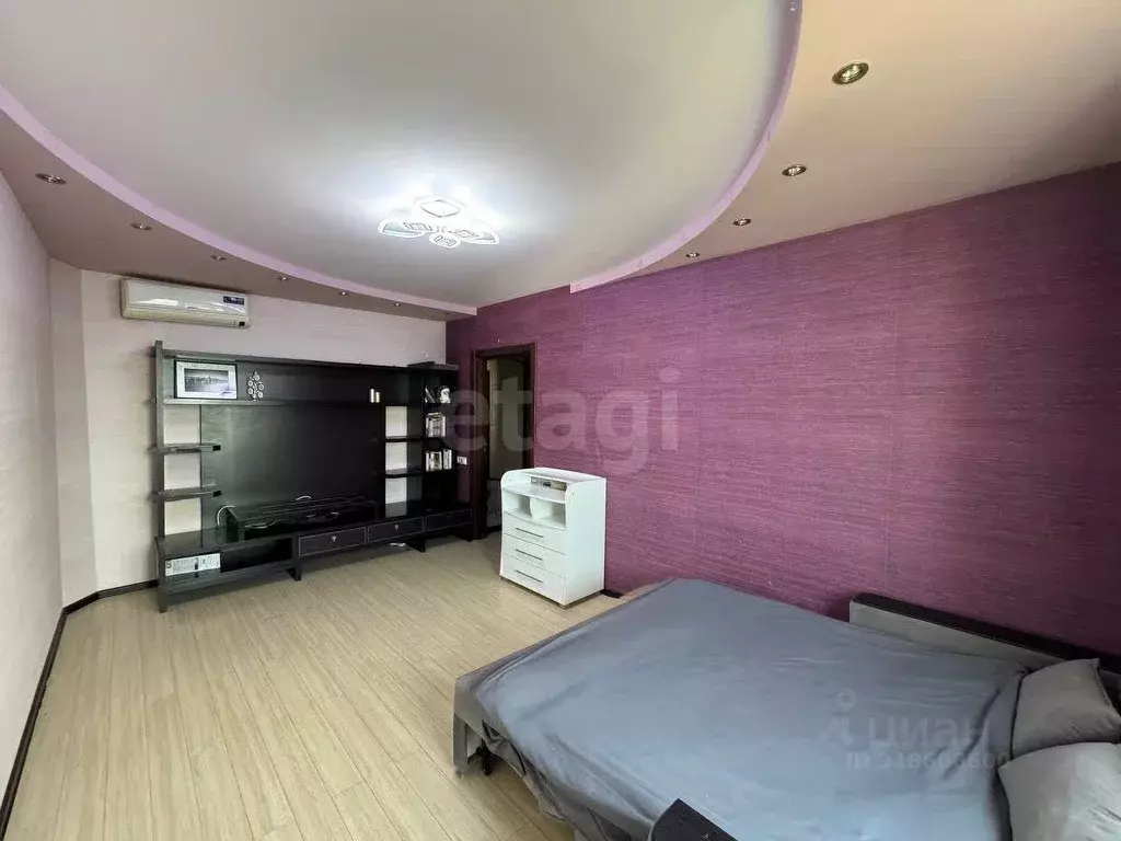 3-к кв. Белгородская область, Белгород ул. Есенина, 44а (63.3 м) - Фото 1