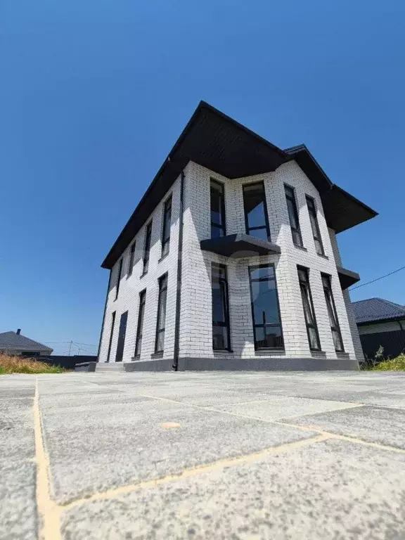 Дом в Краснодарский край, Темрюк ул. Марьинская (153 м) - Фото 1