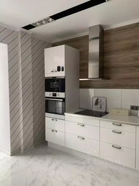 1-к кв. Татарстан, Казань ул. Адоратского, 1а (50.0 м) - Фото 2