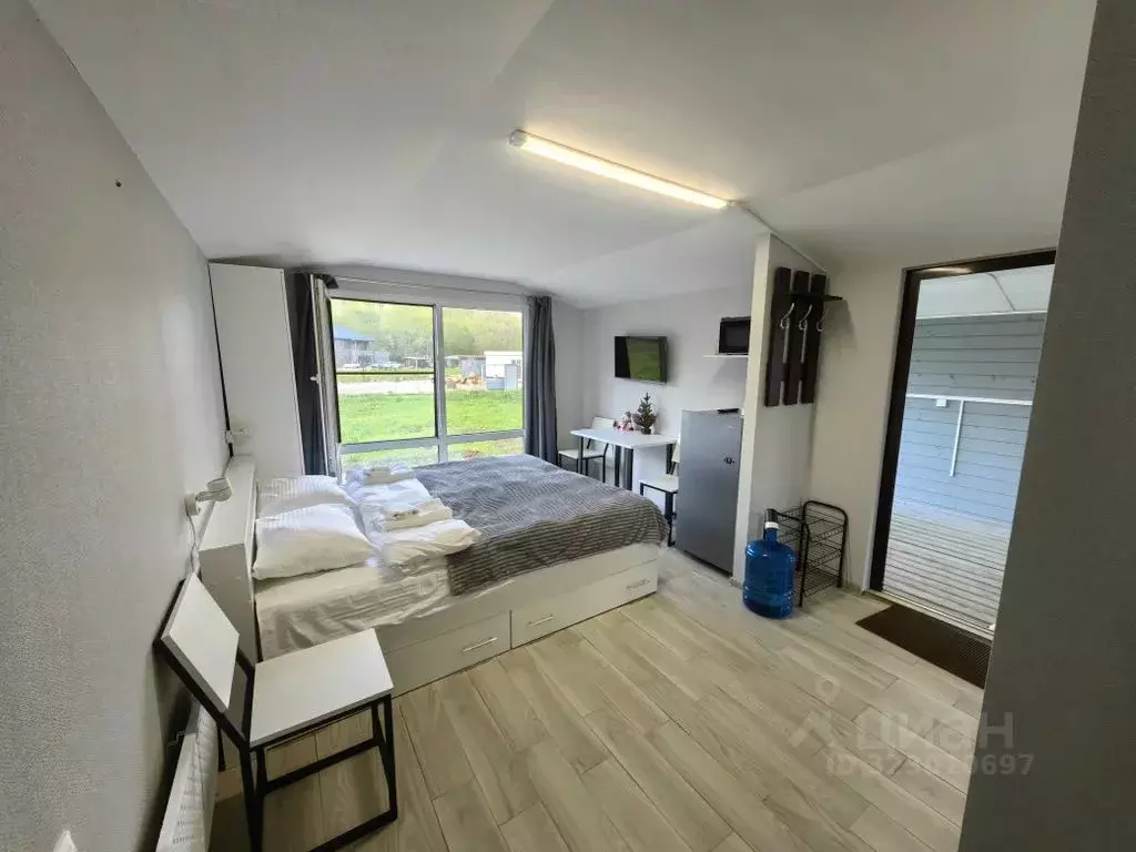 Дом в Адыгея, Майкопский район, Абадзехская ст-ца  (24 м) - Фото 2