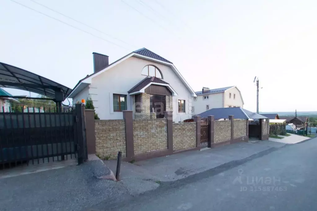 Дом в Татарстан, Альметьевск ул. Лисина (286 м) - Фото 1