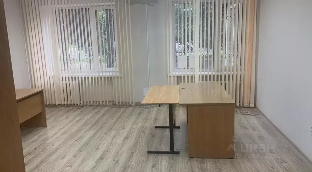 Офис в Курская область, Курск ул. Димитрова, 76 (29 м) - Фото 1